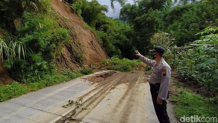 Jalur Alternatif Menuju Magelang Rawan Longsor, Waspadai Saat Libur Natal dan Tahun Baru 2025
