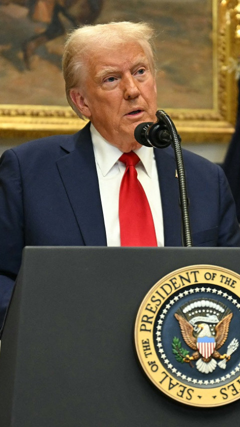 Trump Dan Putin Sedang Mesra Membahas Tarif Impor: Trump Kejutkan Dunia Dengan Pengecualian Rusia Dari Tarif Impor 10%