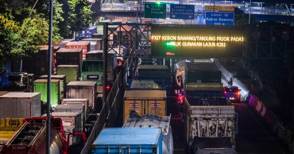 Kemacetan Horor di Tanjung Priok: Mengurai Benang Kusut di Jantung Logistik Nasional