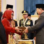 Ahli Waris Pahlawan Nasional Dapat Tunjangan Rp 50 Juta: Panduan Lengkap 2025