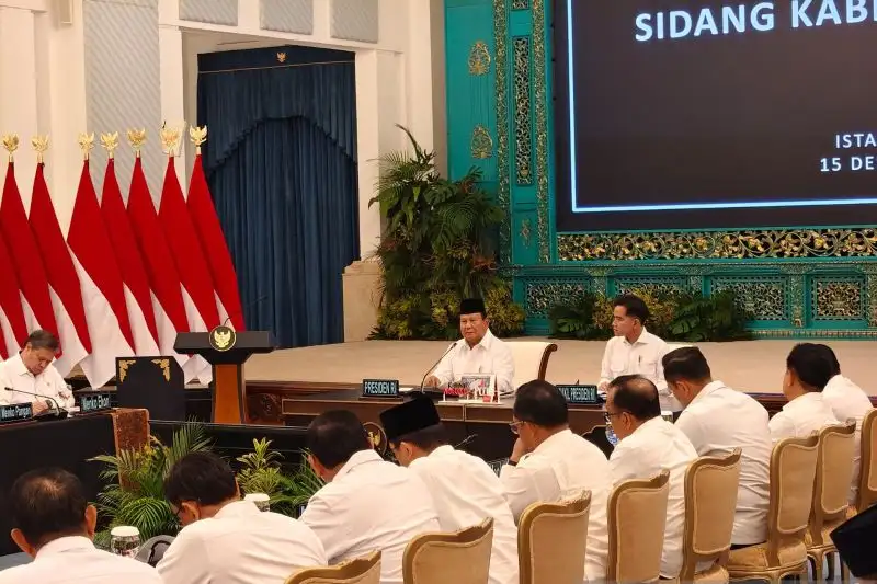 Prabowo Sidang Kabinet Huntara Sumbar: Bencana Besar, 2.000 Rumah Dibangun Cepat