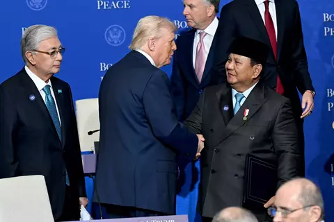 Prabowo-Trump Teken Dagang Rp609T Tarif 19%